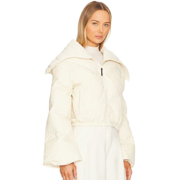 Toast Society Iris Puffer in Ivory NWT Size Small - Picture 3 of 4